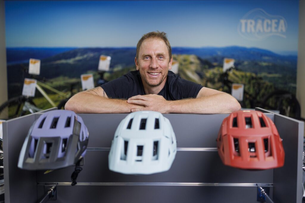 Casques VTT au magasin Tracea de Saint-Cergue
